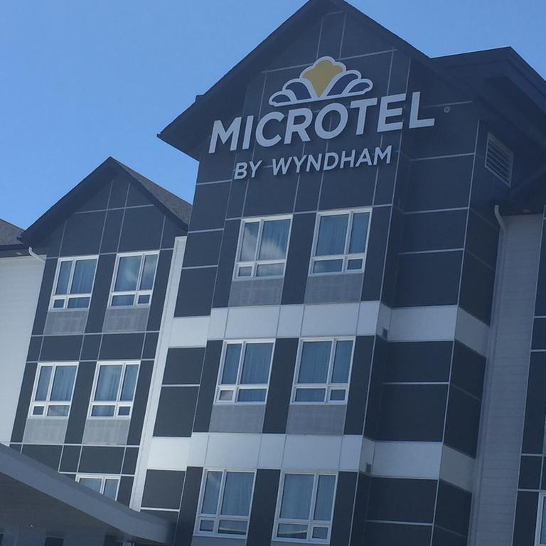 温德姆萨德伯里微型套房酒店 外观 照片